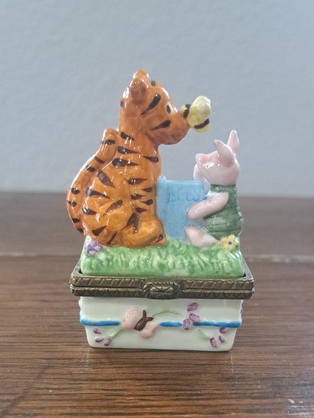 Midwest Of Cannon Falls Classic Pooh Tigger & Piglet Porcelain Hinged Box